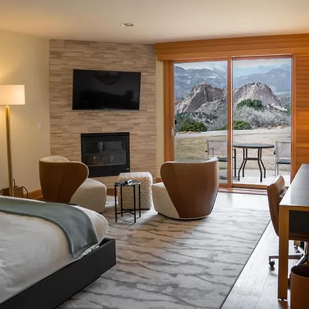 Garden Of The Gods Resort & Club-3